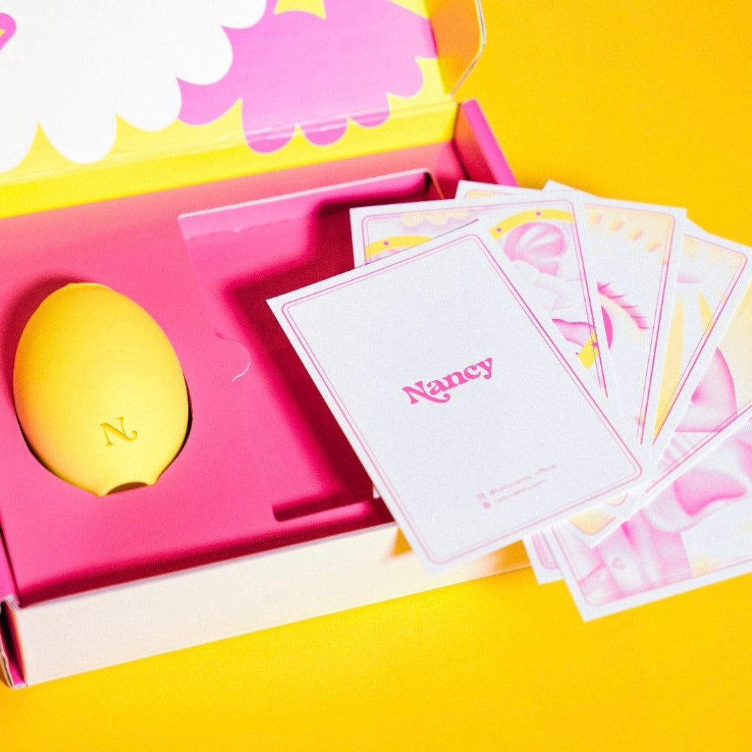 Lemon Clitoral Vibrator – with pouch